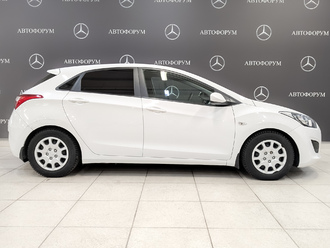 фото Hyundai i30 II 2014