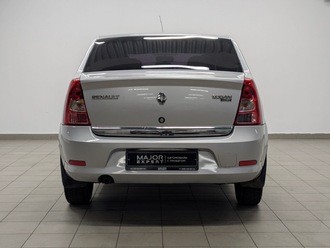 фото Renault Logan 2012