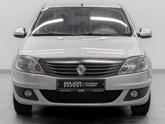 фото Renault Logan 2012