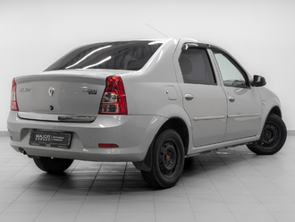 фото Renault Logan 2012