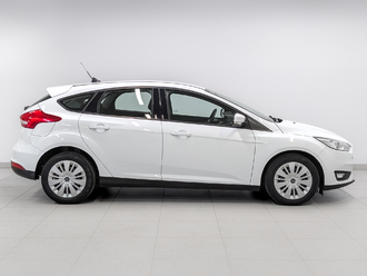 фото Ford Focus III 2017