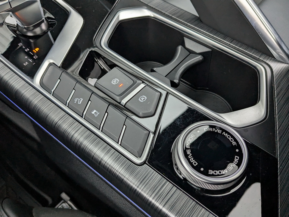 Geely Tugella с пробегом в автосалоне Форис Авто