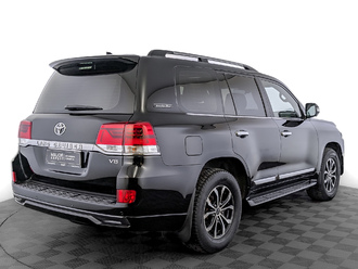 фото Toyota Land Cruiser 200 2017