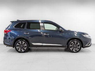 фото Mitsubishi Outlander III 2021