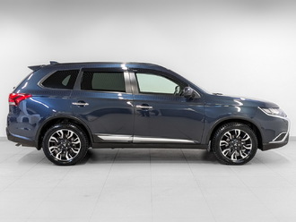 фото Mitsubishi Outlander III 2021