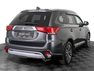 фото Mitsubishi Outlander III 2019