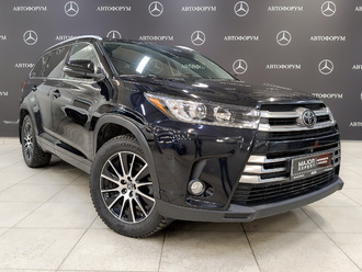 фото Toyota Highlander III 2018