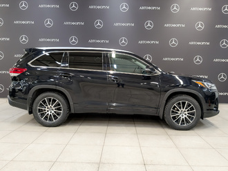 фото Toyota Highlander III 2018