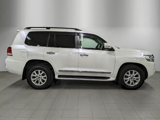фото Toyota Land Cruiser 200 2016