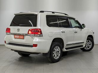 фото Toyota Land Cruiser 200 2016