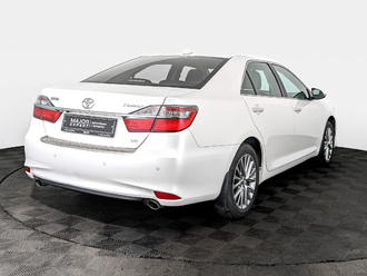 фото Toyota Camry VII 2016