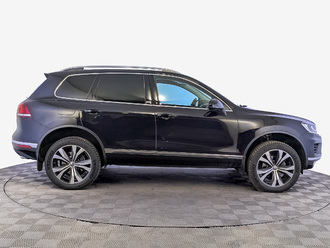 фото Volkswagen Touareg II 2018