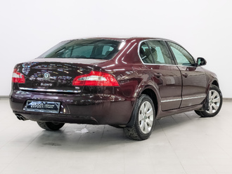 фото Skoda Superb II 2012