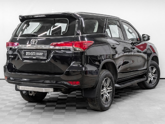 фото Toyota Fortuner II 2019
