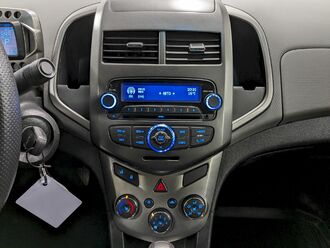 фото Chevrolet Aveo 2015 с пробегом