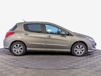 фото Peugeot 308 2010