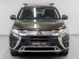 фото Mitsubishi Outlander III 2019