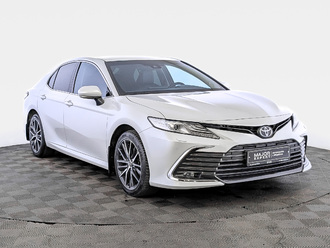 фото Toyota Camry VIII 2021
