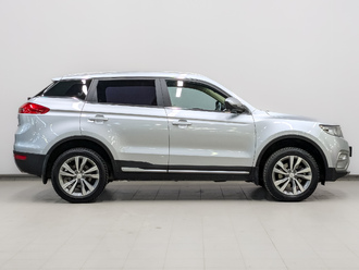 фото Geely Atlas 2021