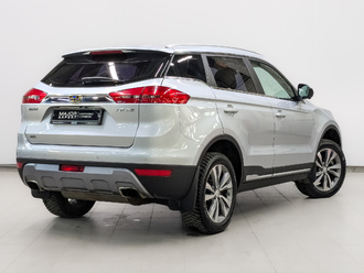 фото Geely Atlas 2021
