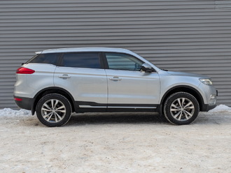 фото Geely Atlas 2021