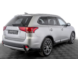 фото Mitsubishi Outlander III 2017