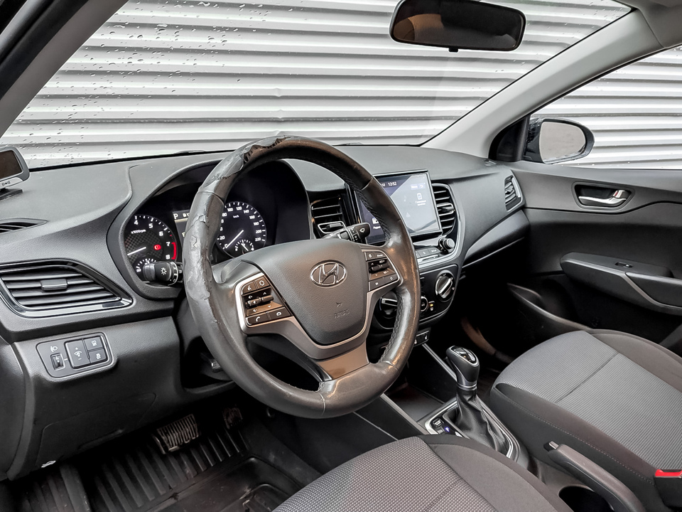 Hyundai Solaris с пробегом в автосалоне Форис Авто