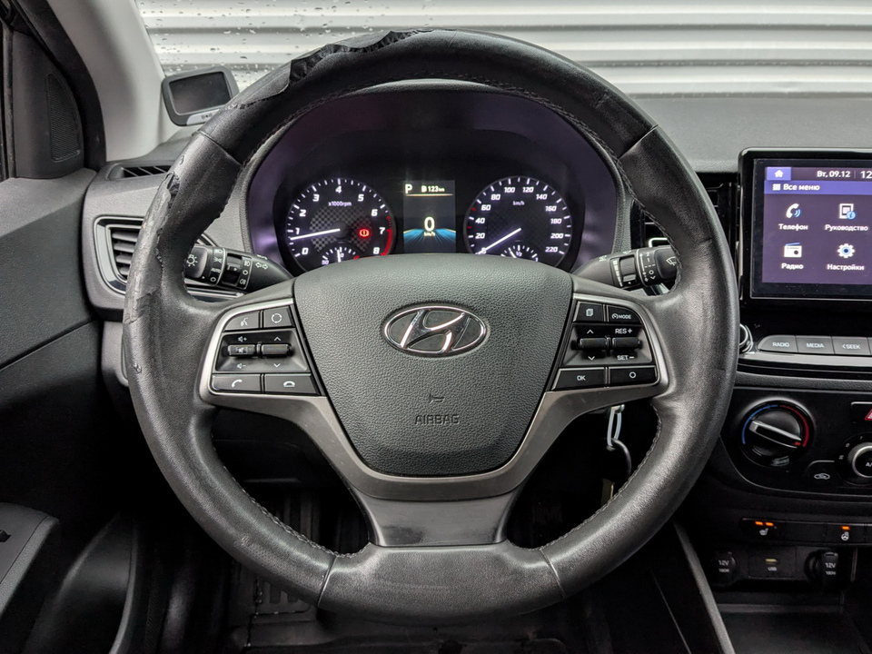 Hyundai Solaris с пробегом в автосалоне Форис Авто