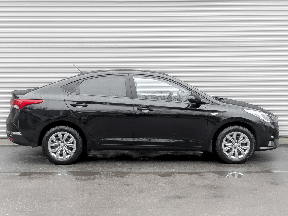 Hyundai Solaris с пробегом в автосалоне Форис Авто