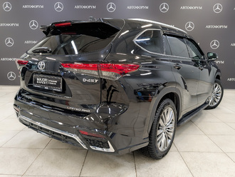 фото Toyota Highlander IV 2024