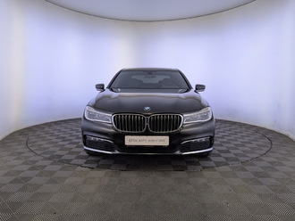 фото BMW 7 (G11/G12) 2018
