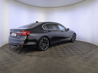 фото BMW 7 (G11/G12) 2018