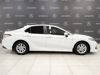 фото Toyota Camry VIII 2019