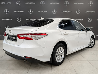 фото Toyota Camry VIII 2019