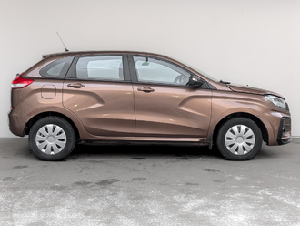 фото Lada XRAY 2020