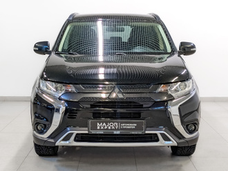 фото Mitsubishi Outlander III 2021
