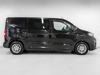 фото Peugeot Traveller 2021