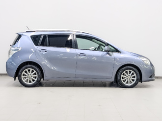 фото Toyota Verso I 2012