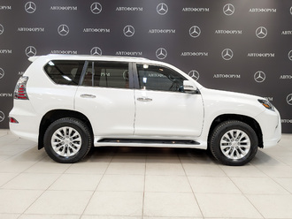 фото Lexus GX II 2022