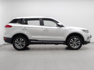 фото Geely Atlas 2021