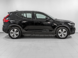 фото Volvo XC40 I 2021