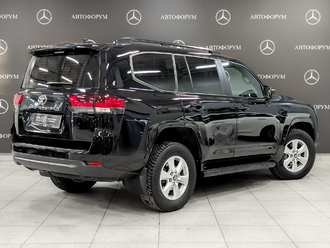фото Toyota Land Cruiser 300 2021