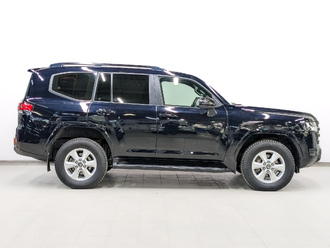 фото Toyota Land Cruiser 300 2021