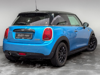фото Mini Mini III (F56/F55) 2018