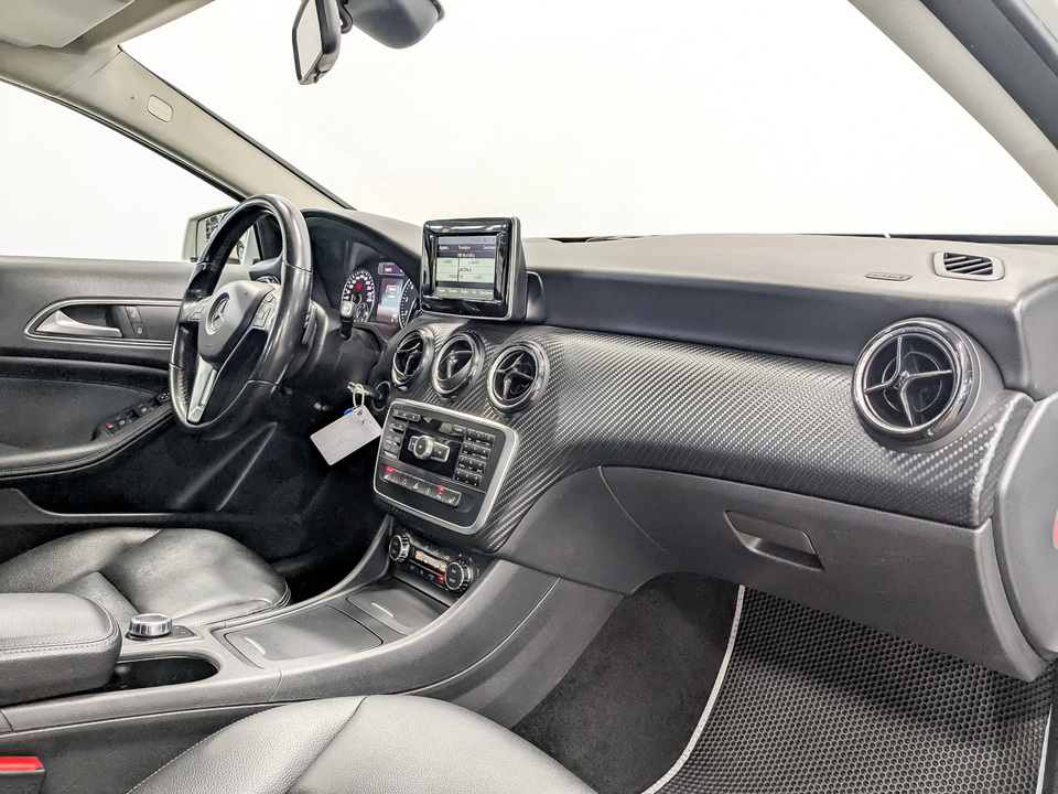 Mercedes-Benz GLA с пробегом в автосалоне Форис Авто