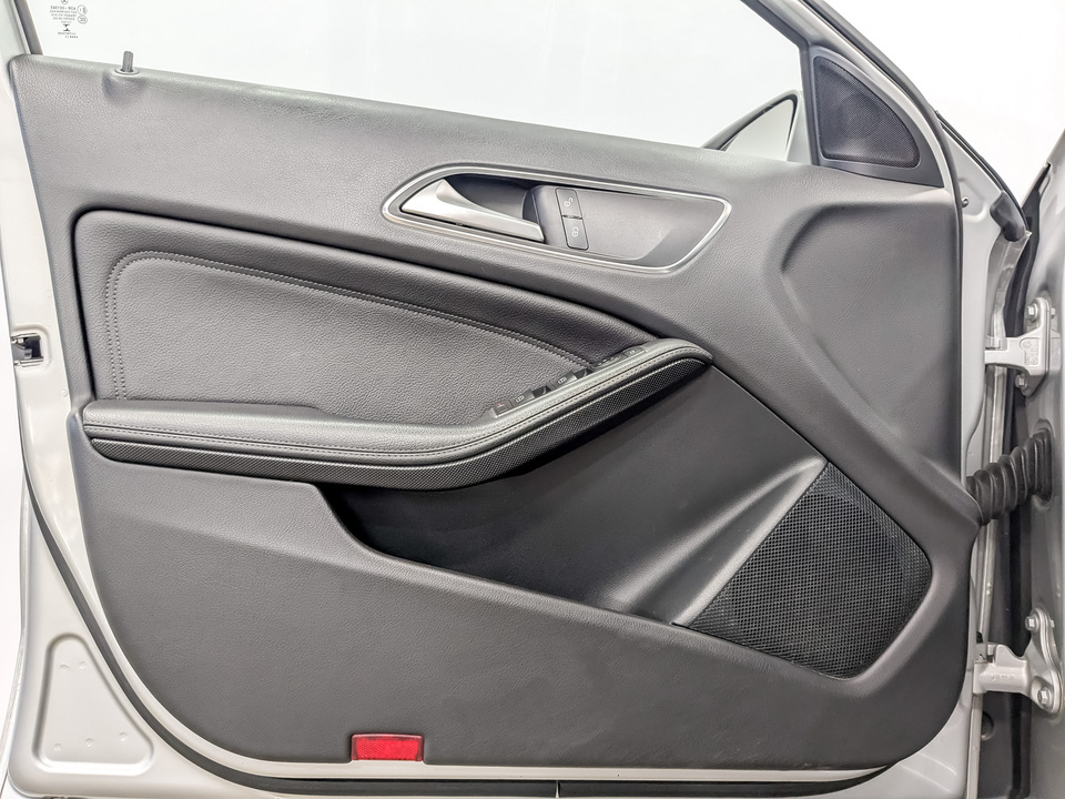 Mercedes-Benz GLA с пробегом в автосалоне Форис Авто