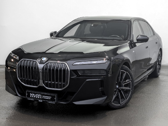фото BMW 7 (G70) 2023