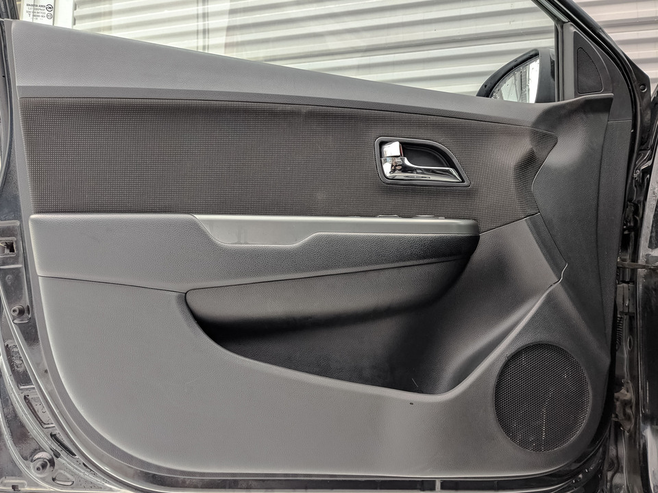 Kia Rio с пробегом в автосалоне Форис Авто