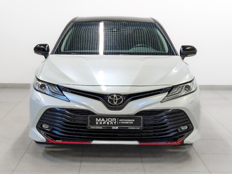 фото Toyota Camry VIII 2020