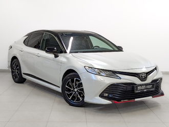фото Toyota Camry VIII 2020
